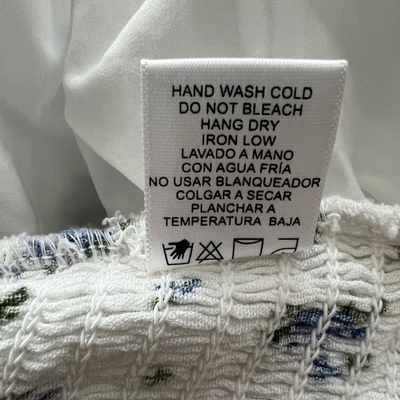 Love Tree White and Blue Floral Crop Top - Picture 3 of 4